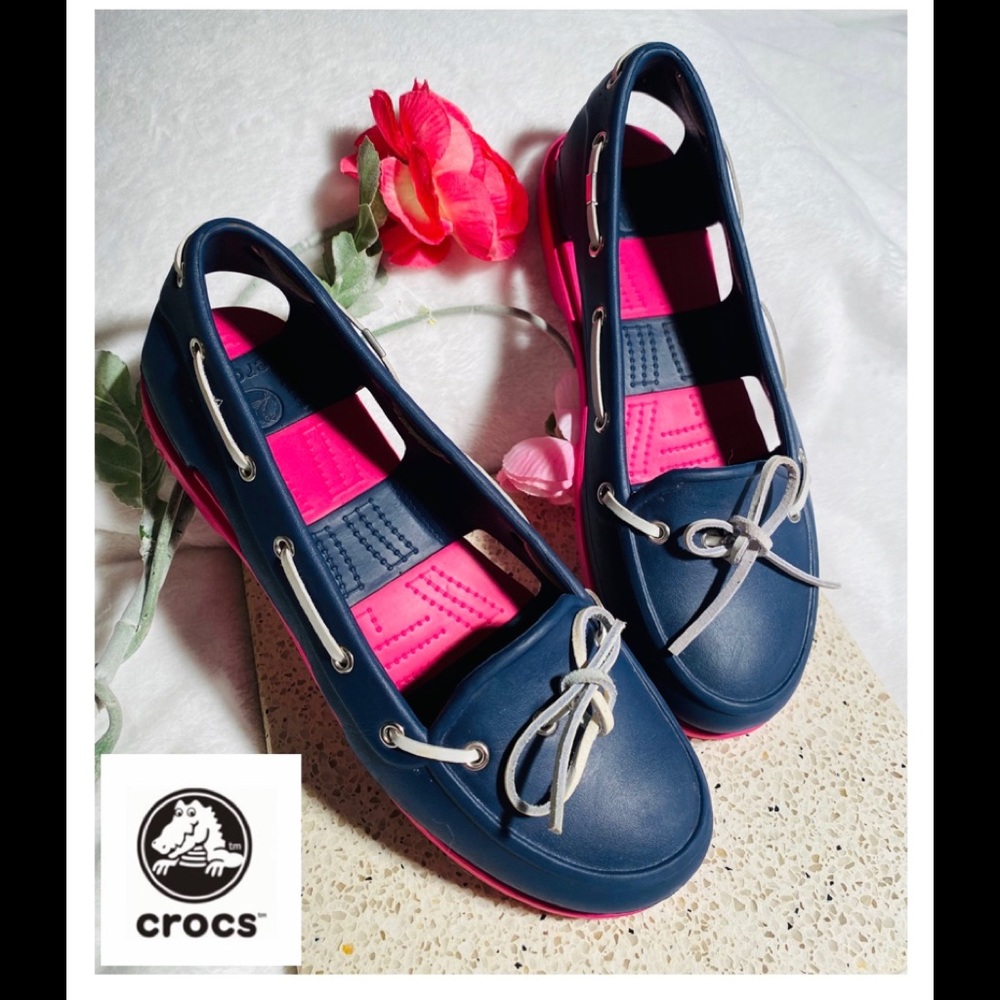 CROCS Navy and Pink Boat Loafers/Flats